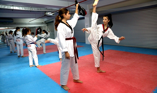 Bayraklı’da kış spor okullarına ağır ilgi