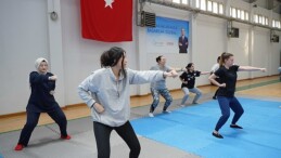Bornova’da bayana karşı şiddetle uğraşa dayanak