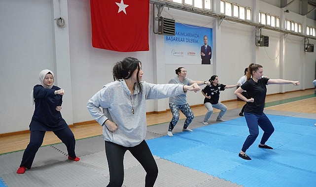 Bornova’da bayana karşı şiddetle uğraşa dayanak