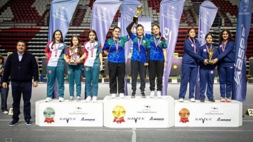 Bu Çocuklar Rekora Doymuyor