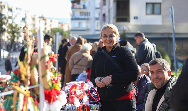 Buca Belediyesi’nden Yeni Yıl İkramlık Eşya Pazarı