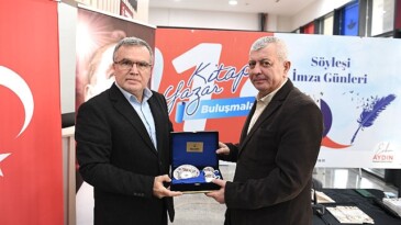 En sevilen muharrirler Osmangazi’de kitap severlerle buluşuyor