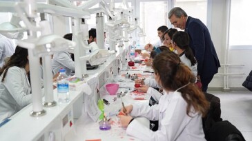 EÜ Diş Hekimliği Fakültesi Ağız ve Diş Sağlığı Hastanesi, ‘A Plus’ statüsünü sürdürdü