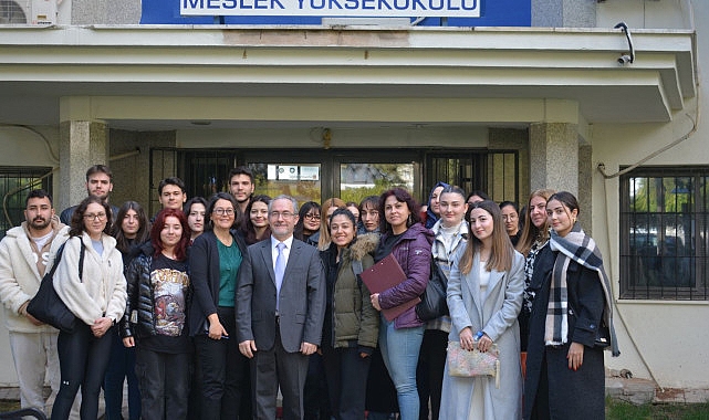 EÜ’de öğrencilere yurt dışı eğitim imkanları anlatıldı