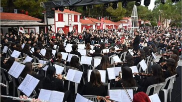 Geleceğin müzisyenleri Kepez’de sahne aldı