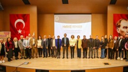 Karabağlar Belediyesi’nin bağımlılık seminerleri ağır ilgi görüyor