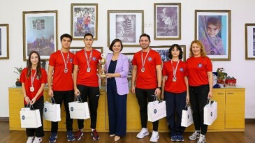 Karabağlar’ın gururu oldular