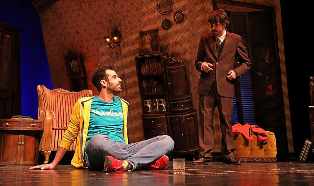 Kentin Tiyatrosu “Uçurtmanın Kuyruğu” Oyunuyla Küçükçekmece’de