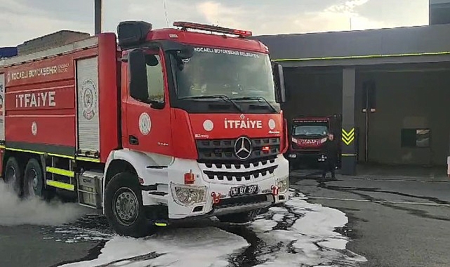 Kocaeli İtfaiyesi, 2 araç ve 5 çalışanla Bolu’da