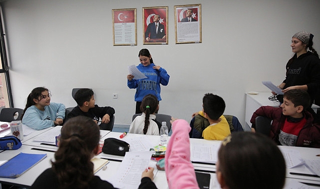 Konaklı çocuklar İngilizce Konuşma Kulübü ile lisan maharetlerini geliştiriyor