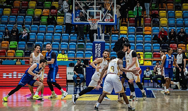 Konya Büyükşehir Belediyespor İç Alanda Kusur Yapmadı