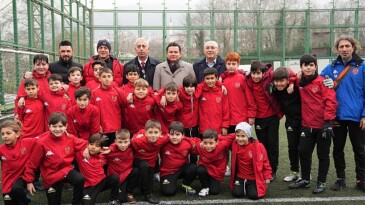 Lider Aydın’dan Hüdavendigar Dikkaldırım Osmangazi SK’ya ziyaret