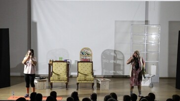 Lider Çerçioglu, İncirliovalı Vatandaşları Kent Tiyatroları ile Buluşturdu