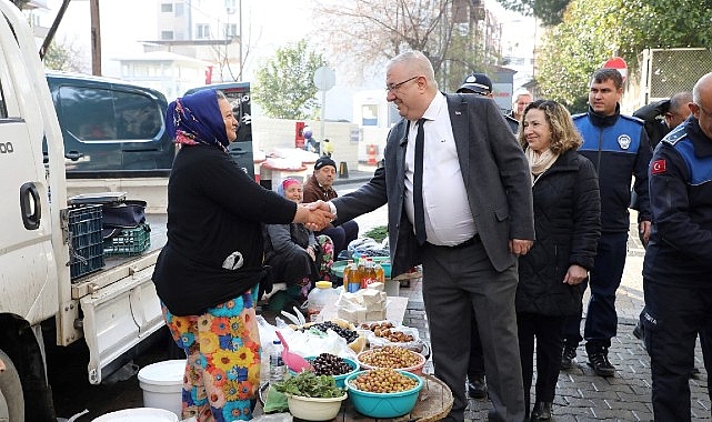 Lider Ertaş Çarşamba Pazarında Esnafı Ziyaret Etti