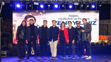 Lider Kınay’dan genç sanatkarlara takviye