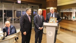 Lider Özvar’dan İAOSB’ye Meslek Yüksekokulu Muştusu