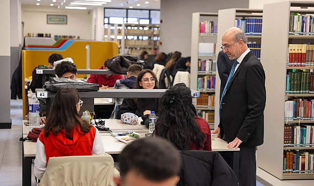 Lider Pekyatırmacı Yeni Jenerasyon Kent Kütüphanesini Açtı