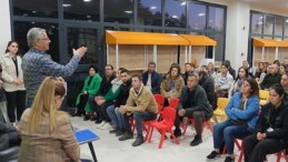 Lider Topaloğlu velilerle bir ortaya geldi