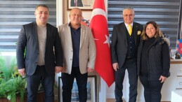 Lider Topaloğlu’na nezaket ziyareti