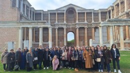 Manisalı Bayanlar Salihli İlçesindeki Hoşlukları Keşfetti