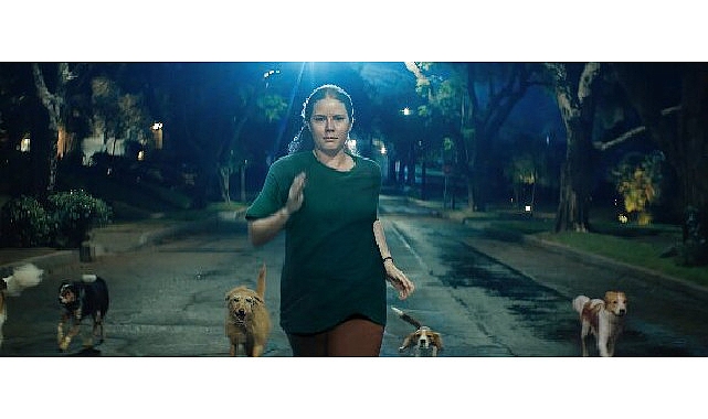 Oscar Adayı Oyuncu Amy Adams’ın Başrolünde Yer Aldığı ‘Nightbitch’ Sinemasından Fragman Yayınlandı
