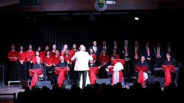 Sarıkamış Şehitleri Kahramanlık Türküleriyle Yad Edildi