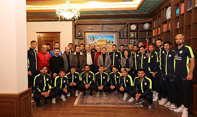 Suvermez Kapadokyaspor, Lider Rasim Arı’yı Ziyaret Etti