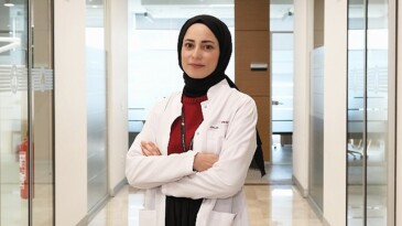 Yeni yılda soğuk havaya dikkat! Diş sıhhatine ziyan verebilir!