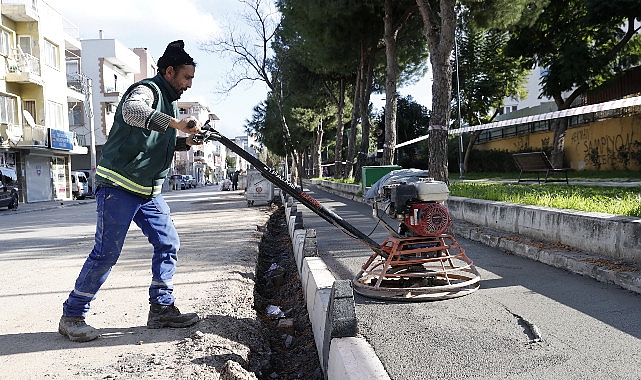 Yenilenen Konak: Asfalt ve kaldırım çalışmaları sürat kesmiyor