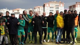 1966 Edremitspor doruğa ortak oldu