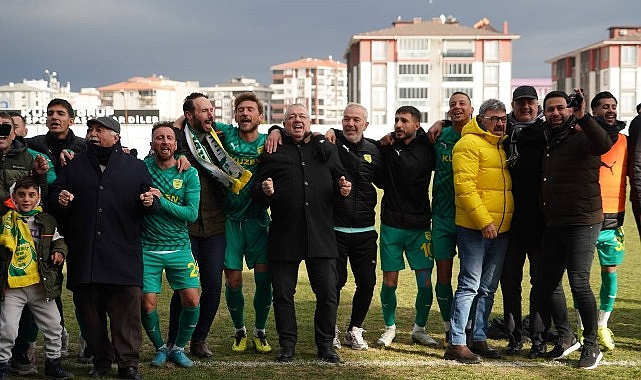 1966 Edremitspor doruğa ortak oldu