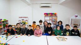 Akbank Zelzele Bölgesinde İleri Dönüşümle Yeni Başlangıçlara Öncülük Ediyor