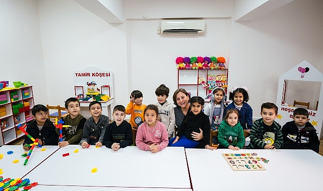 Akbank Zelzele Bölgesinde İleri Dönüşümle Yeni Başlangıçlara Öncülük Ediyor