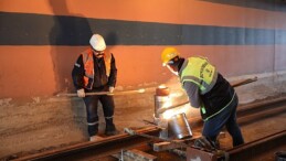 Alikahya tramvay sınırında raylar döşeniyor; Kocaeli raylı sistemlerde de marka olacak