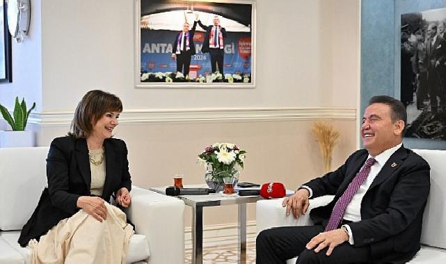 Antalya Büyükşehir Belediye Başkanı Muhittin Böcek, WTTC Başkanı Julia Simpson ile Turizmin Geleceğini Tartıştı