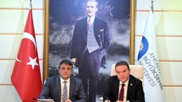 Antalya Büyükşehir’de çalışanları sevindiren toplu kontrat