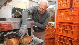 Antalyalılar ‘Halk Ekmek’i çok sevdi