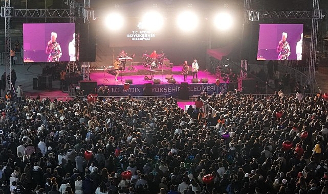 Aydın Büyükşehir Belediye Başkanı Özlem Çerçioğlu, vatandaşları kültür ve sanat aktiflikleri ile buluşturmaya devam ediyor.