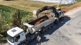 Aydın Büyükşehir Belediyesi, kent genelinde hayata geçirdiği yol imal ve yenileme çalışmalarına süratle devam ediyor.