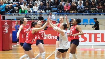 Aydın Büyükşehir Belediyespor Bayan Voleybol Grubu, Beşiktaş’ı büyük bir farkla yenerek çıkışını sürdürdü:3-0