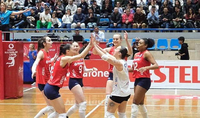 Aydın Büyükşehir Belediyespor Bayan Voleybol Grubu, Beşiktaş’ı büyük bir farkla yenerek çıkışını sürdürdü:3-0