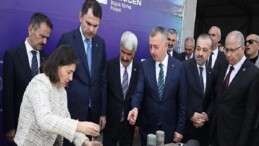 Bakan Kurum, “Dünyanın en büyük etraf projelerinden birini başlattık”Bakan Kurum, “Dünyanın en büyük etraf projelerinden birini başlattık”