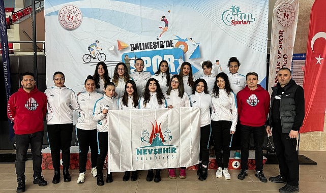 Bayanlar Sutopu 1. Lig Karşılaşmaları Balıkesir’de Başladı
