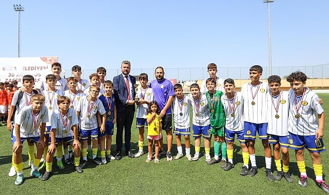 Buca Belediye Spor U-14 Ekibi Türkiye şampiyonasında