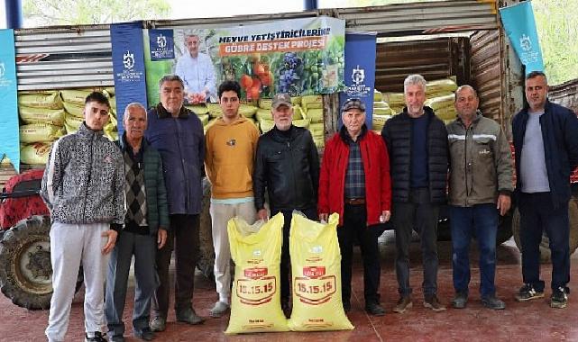 Büyükşehir Belediyesi’nden Çiftçilere Destek ve Gübre Dağıtımı