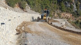 Büyükşehir gruplarından Alanya yollarında çalışma