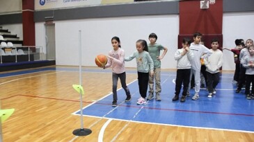 Canikli Çocuklar Parkurun Tozunu Dumana Kattı