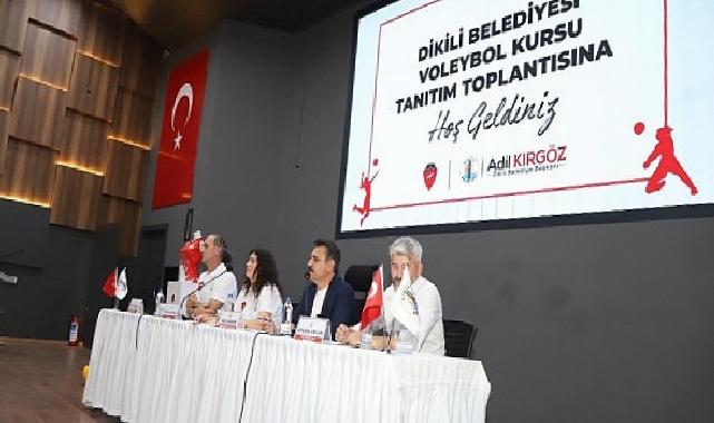 Dikili Belediyesi’nden Yoğun İlgi Gösteren Voleybol Kursu
