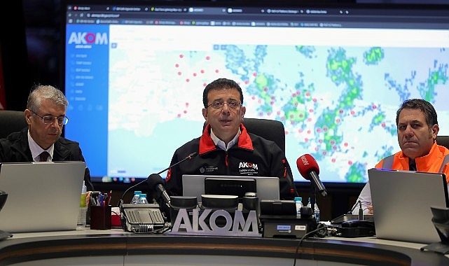 Ekrem İmamoğlu İstanbul’un Karla Gayretini AKOM’dan Takip Etti