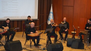 Göksel Baktagir ve Gürhan Karakiraz sevilen bestelerini icra ettiler